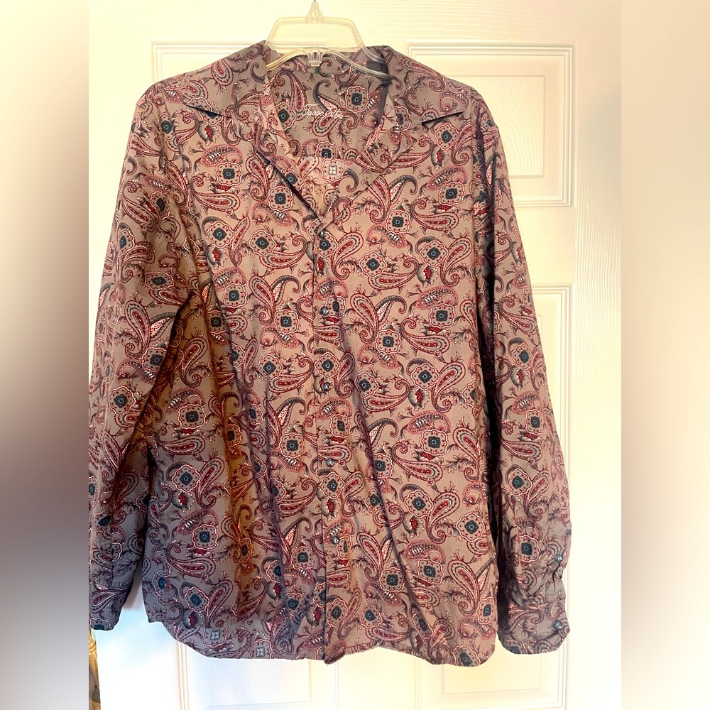 Men’s XL button down shirt.  Grey and pink paisley pattern